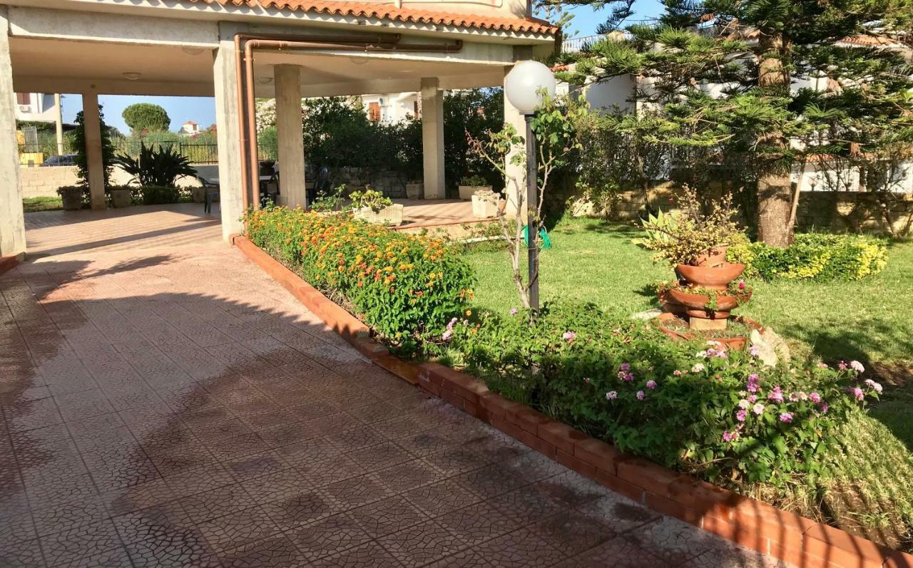 Villa Tetide - ฟอนตาเน บีอานเก ภายนอก รูปภาพ